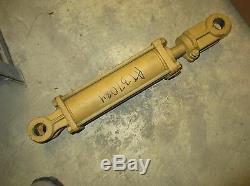 John Deere At37024 Hydraulic Cylinder, Side Shift 380. 480. 482 Fork Lift Oem