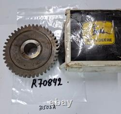 NEW TRACTOR PARTS John Deere Pinion R70842 4050, 4055, 4555, 4560, 4650