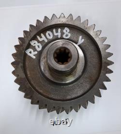 USED TRACTOR PARTS JOHN DEERE R84048 Gear